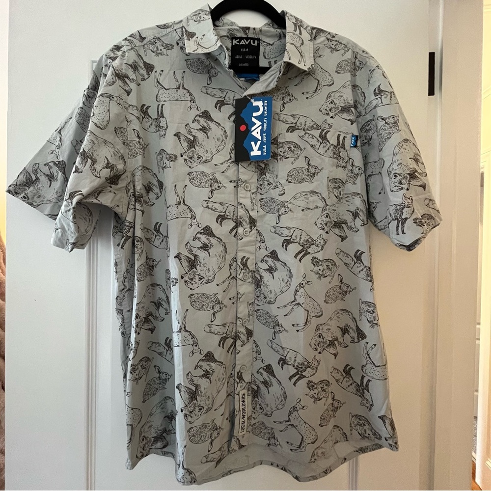 Kavu Men's Gray Wildlife Print Shirt